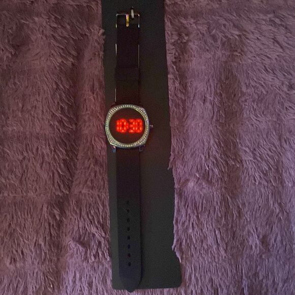 LED Rhinestone Watch   - Picture 4 of 7
